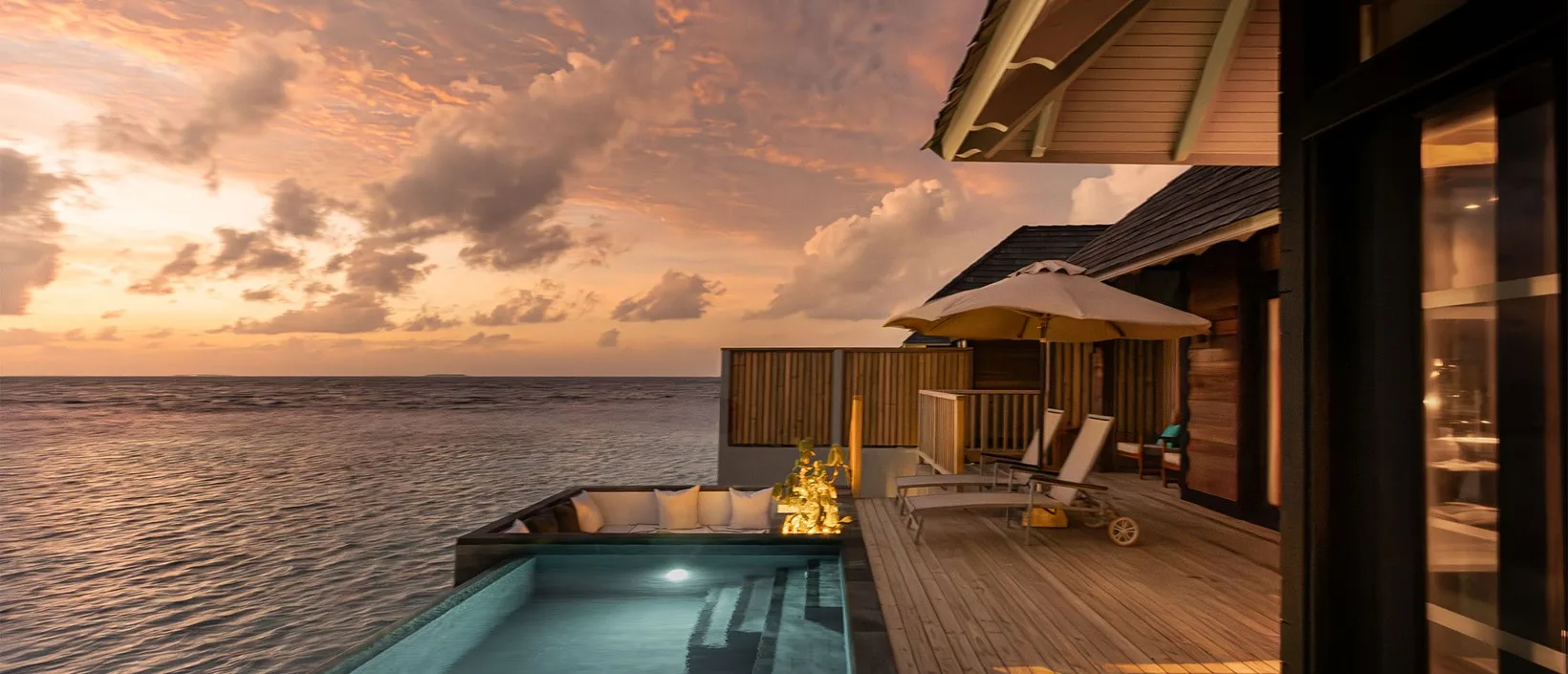 sunset-horizon-water-villa